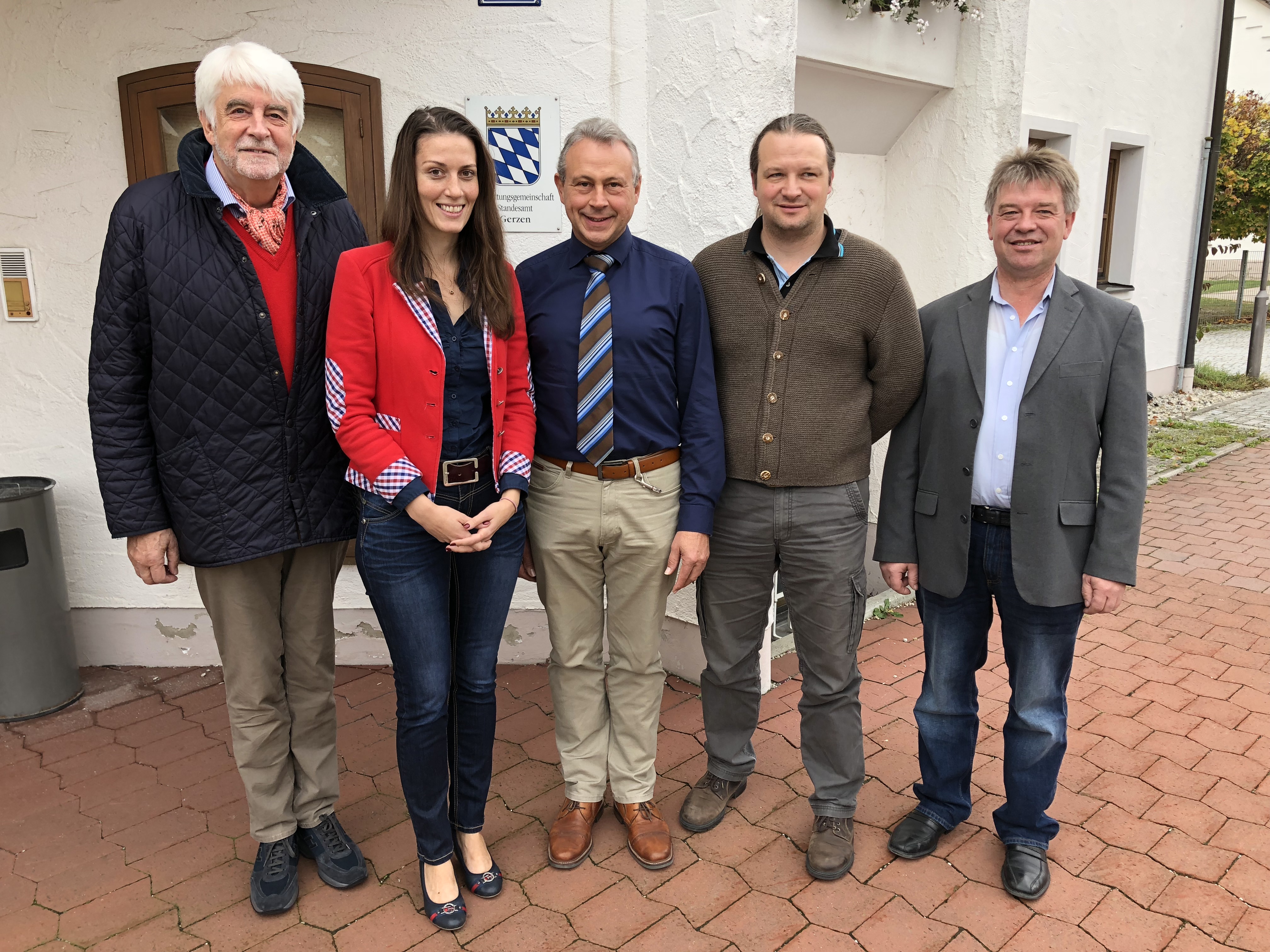Nicole Bauer hat kürzlich die Verwaltungsgemeinschaft Gerzen und ihre vier Bürgermeister (Aham – Jens Herrnreiter, Gerzen – Max Graf von Montgelas, Kröning – Konrad Hartshauser, Schalkham – Lorenz Fuchs) besucht.