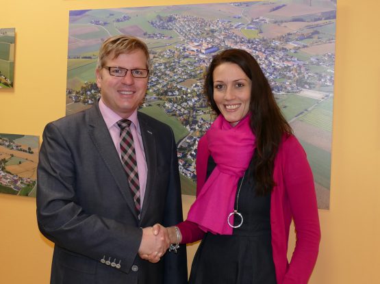 Bürgermeister von Rohr mit MdB Nicole Bauer