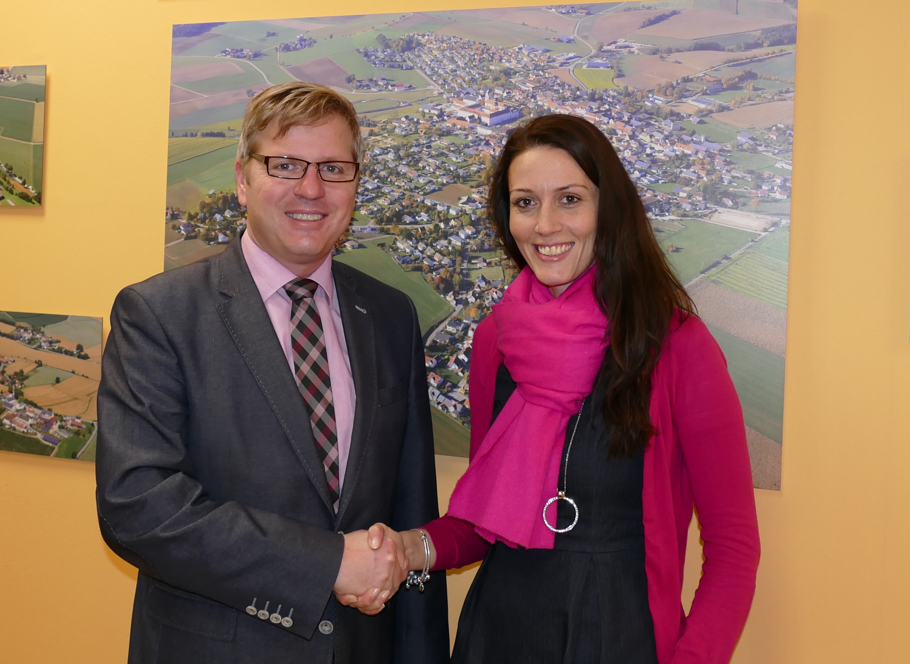 Bürgermeister von Rohr mit MdB Nicole Bauer